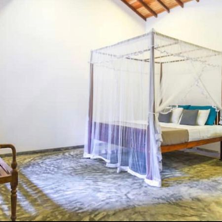 Antique Ceylon Villa Ahangama Buitenkant foto