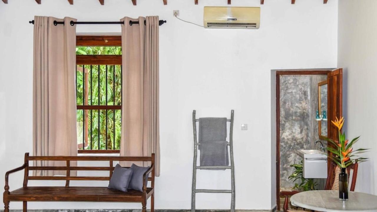 Antique Ceylon Villa Ahangama Buitenkant foto