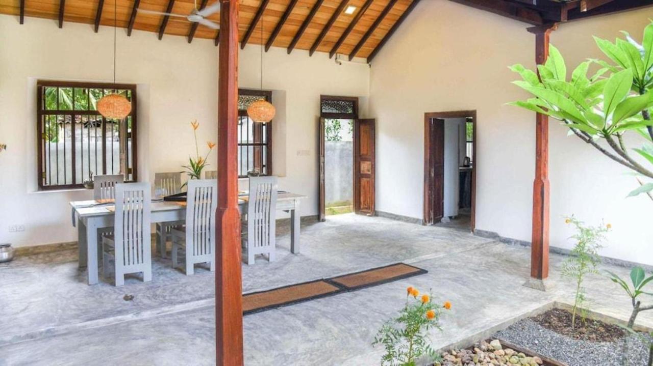 Antique Ceylon Villa Ahangama Buitenkant foto