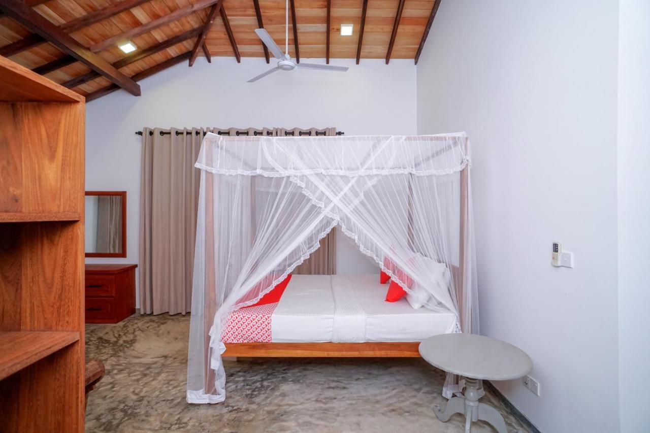 Antique Ceylon Villa Ahangama Buitenkant foto